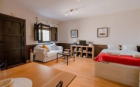 Corral del Horno Central Oasis by Valcambre